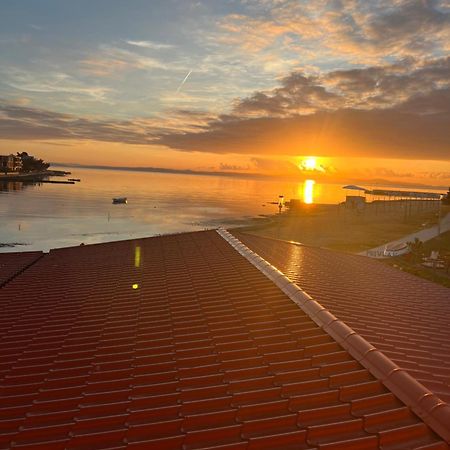 Apartment Privlaka Direkt Am Strand Mit Klima Und Neuem Badezimmer Haustiere Sind Willkommen Экстерьер фото