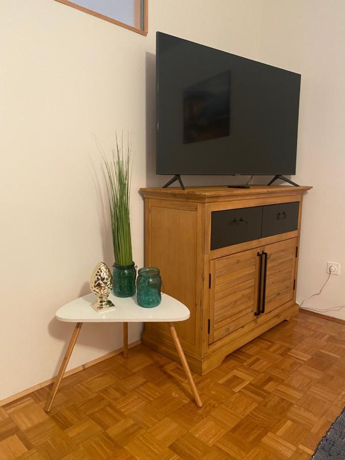 Apartment Privlaka Direkt Am Strand Mit Klima Und Neuem Badezimmer Haustiere Sind Willkommen Экстерьер фото