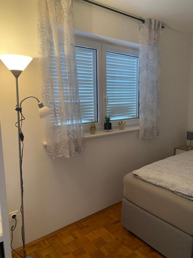 Apartment Privlaka Direkt Am Strand Mit Klima Und Neuem Badezimmer Haustiere Sind Willkommen Экстерьер фото
