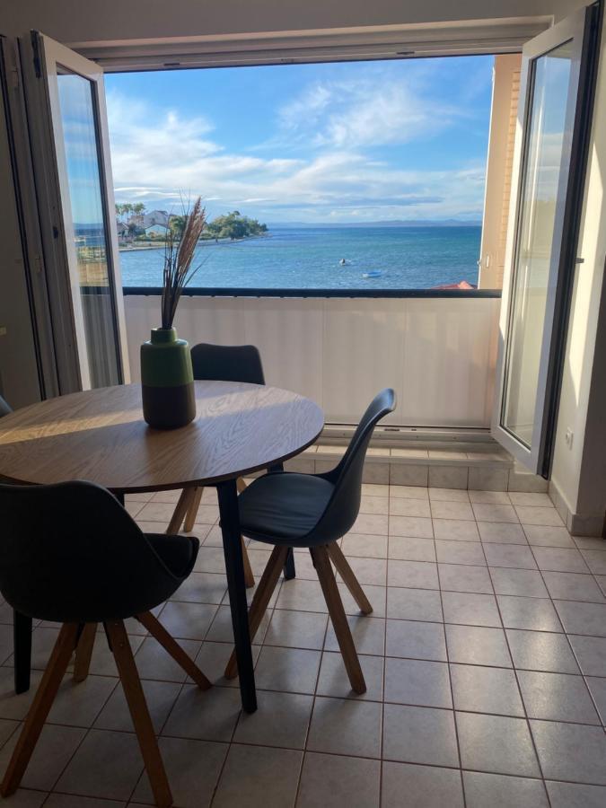 Apartment Privlaka Direkt Am Strand Mit Klima Und Neuem Badezimmer Haustiere Sind Willkommen Экстерьер фото