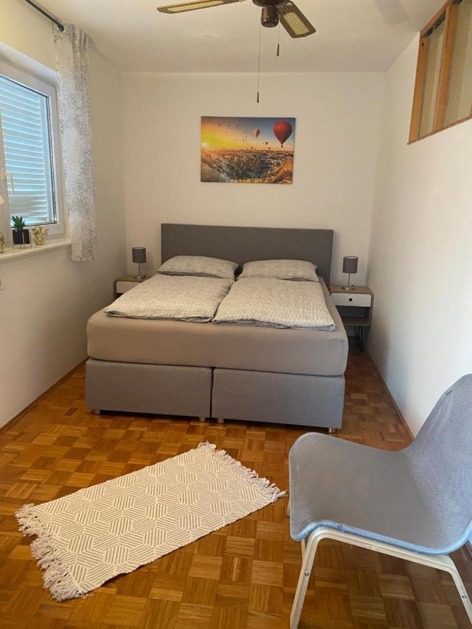 Apartment Privlaka Direkt Am Strand Mit Klima Und Neuem Badezimmer Haustiere Sind Willkommen Экстерьер фото