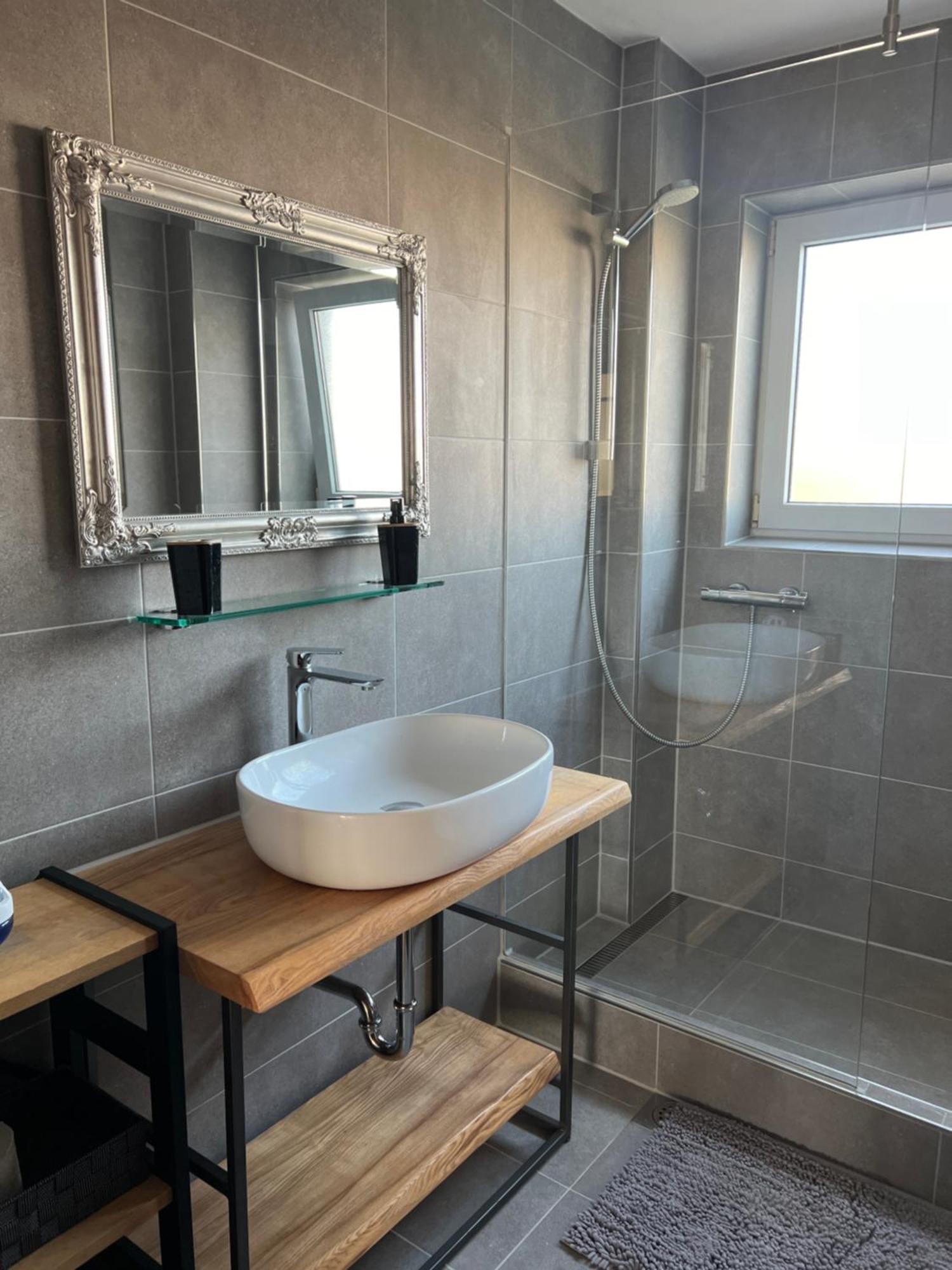 Apartment Privlaka Direkt Am Strand Mit Klima Und Neuem Badezimmer Haustiere Sind Willkommen Экстерьер фото